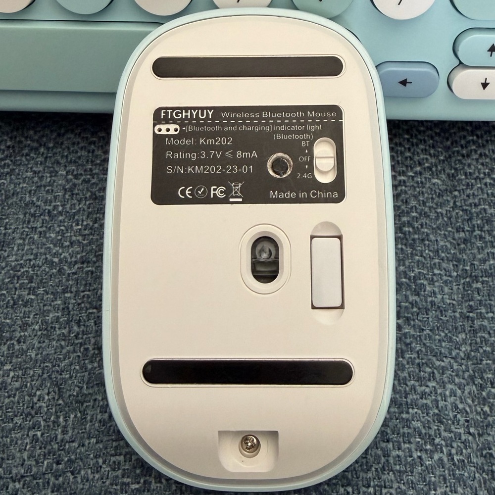 Wireless Pastel Keyboard and Mouse Set - Picture 9 of 14
